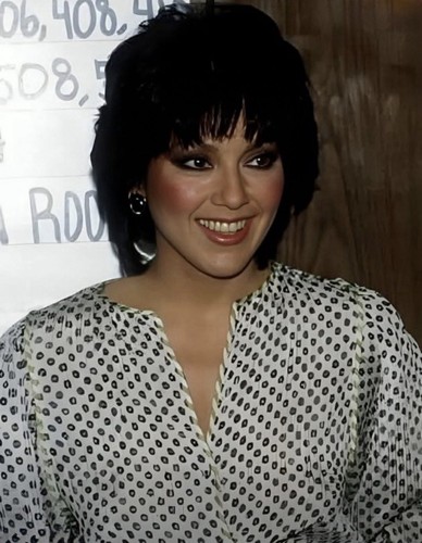 Joyce dewitt three s - 'joyce, dewitt'